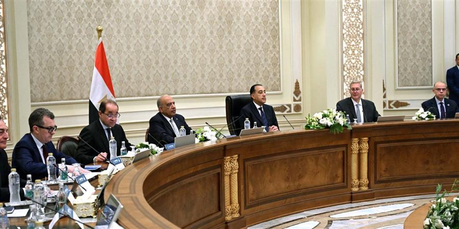 مدبولي يرأس مائدة مستديرة لممثلي شركات الطاقة العالمية لتعزيز الاستثمارات